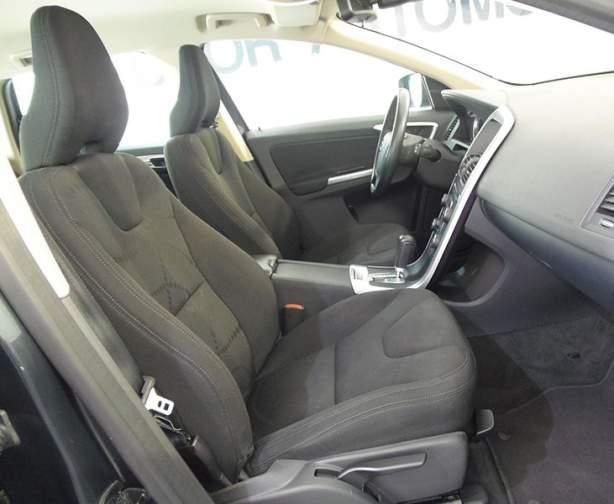 Left hand drive car VOLVO XC 60 (30/09/2011) - 